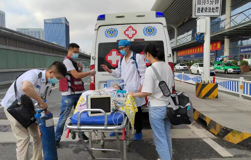 托克逊县救护车出租公司